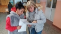 Майки и бащи влизат в час: Пловдивски училища учат децата с „Уча с мама, уча с татко“